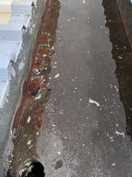 Lumm farm gutter - before 3