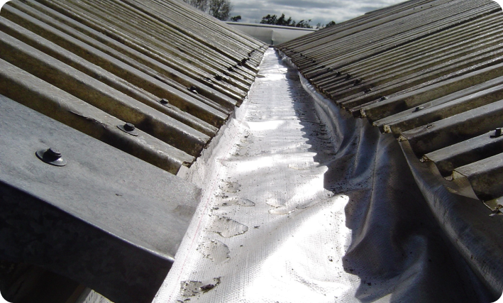 Industrial gutter liner